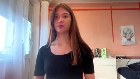 Snapshot of soledadtomas chatting on June 28, 10:10 am Catheryn online show from June 28, 10:10 am