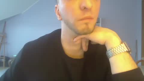 Snapshot of solid_flow chatting on February 17, 2:35 pm solid_flow online show from February 17, 2:35 pm