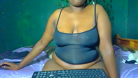 Snapshot of sollybunny chatting on April 30, 2:40 am Solly bunny online show from April 30, 2:40 am