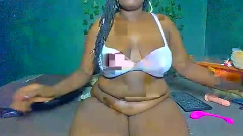 Snapshot of sollybunny chatting on May 22, 3:02 am Solly bunny online show from May 22, 3:02 am