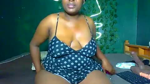 Snapshot of sollybunny chatting on June 22, 3:08 am Solly bunny online show from June 22, 3:08 am