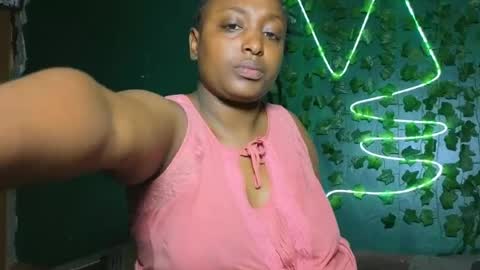 Snapshot of sollybunny chatting on August 1, 6:01 am Solly bunny online show from August 1, 6:01 am