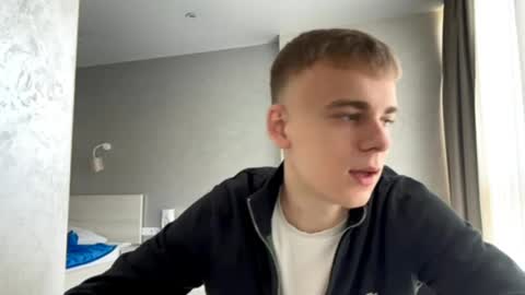 Snapshot of solofury chatting on April 13, 9:59 am Jett online show from April 13, 9:59 am