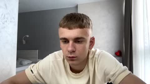 Snapshot of solofury chatting on July 14, 10:21 am Jett online show from July 14, 10:21 am