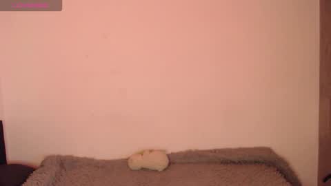 solwynnee online show from December 20, 9:44 pm