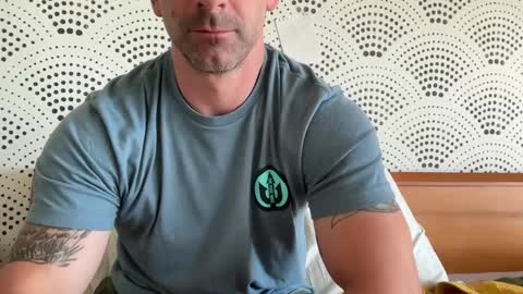 Snapshot of some_guy00 chatting on September 29, 8:35 pm Some guy00 online show from September 29, 8:35 pm