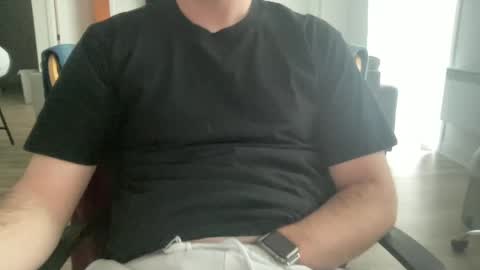 someoneyoudontsee online show from September 25, 1:37 pm