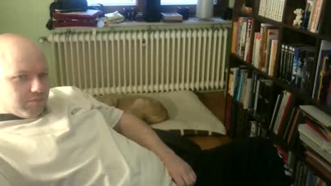 Tom online show from November 18, 3:27 pm