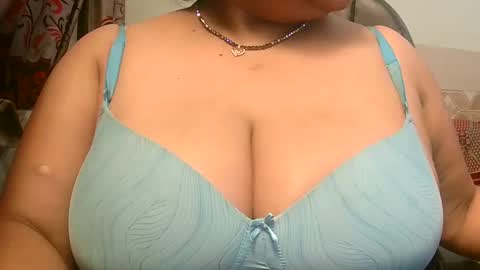 Snapshot of soni88888 chatting on February 24, 4:04 pm soni88888 online show from February 24, 4:04 pm