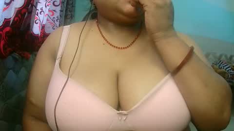 Snapshot of soni88888 chatting on November 8, 7:08 am soni88888 online show from November 8, 7:08 am