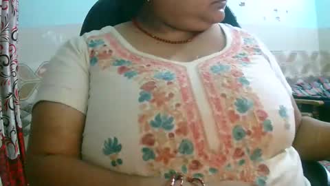 Snapshot of soni88888 chatting on April 22, 4:08 pm soni88888 online show from April 22, 4:08 pm