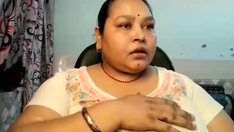 Snapshot of soni88888 chatting on May 16, 3:00 pm soni88888 online show from May 16, 3:00 pm