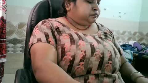 Snapshot of soni88888 chatting on May 19, 4:41 am soni88888 online show from May 19, 4:41 am