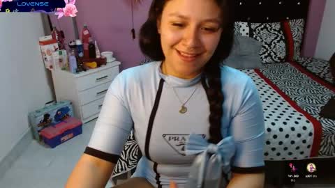 sonialatin69 online show from January 17, 6:23 pm