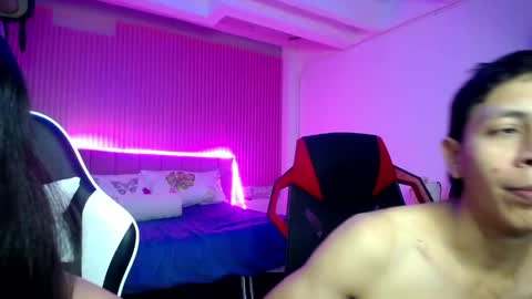 Snapshot of sonic_jess07 chatting on April 21, 9:04 am sonic_jess07 online show from April 21, 9:04 am