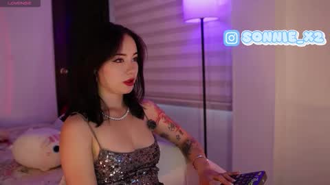 Snapshot of sonnie_mami chatting on February 20, 3:01 pm Sonnie online show from February 20, 3:01 pm