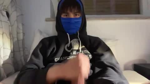 sonny_moore_ online show from January 8, 10:12 pm