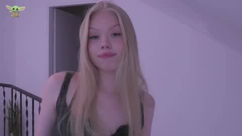 Snapshot of sonyaplush chatting on December 24, 8:16 pm Sonya Instagram Twitter sonyaplushgirl OnlyFans sonyaplush online show from December 24, 8:16 pm