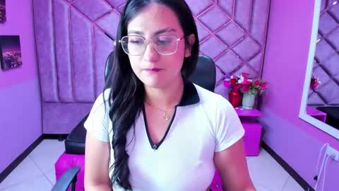 sophi_hardd online show from March 22, 3:59 pm