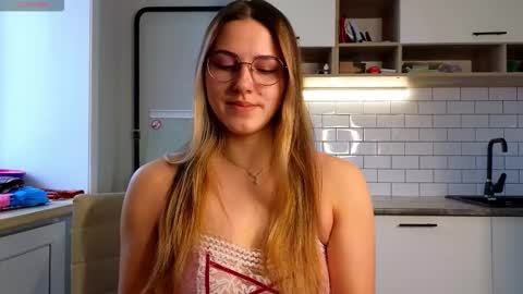 Sophia online show from February 8, 8:29 am