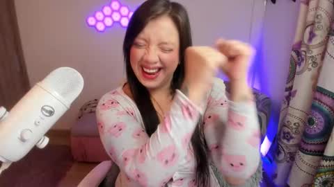 sophia_grants online show from February 16, 1:13 am