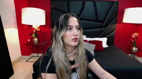 Snapshot of sophia_loreenn chatting on January 11, 12:50 pm Sofia online show from January 11, 12:50 pm