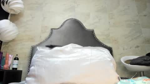 Sophia  online show from February 17, 6:58 pm