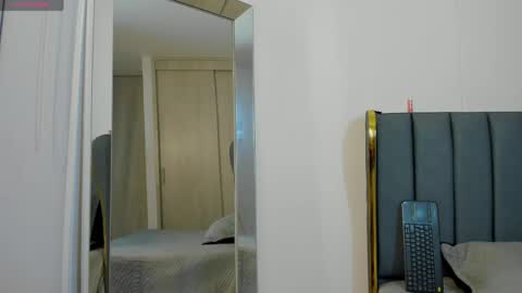 Snapshot of sophia_owens_2 chatting on May 26, 2:07 am sophia_owens_2 online show from May 26, 2:07 am