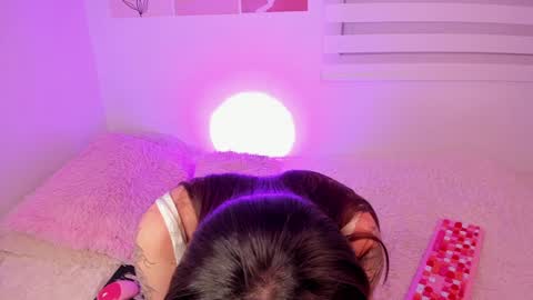 Snapshot of sophia_rhoades_ chatting on December 20, 6:19 am Sophi online show from December 20, 6:19 am