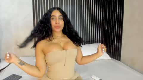 Snapshot of sophia_ryan_ chatting on April 8, 9:37 pm Sophia Lopeez online show from April 8, 9:37 pm