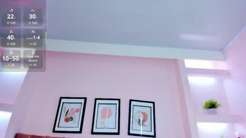 Snapshot of sophia_salem chatting on February 26, 7:24 pm Sophi online show from February 26, 7:24 pm