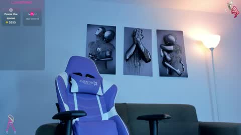 Snapshot of sophia_willians chatting on October 13, 8:09 pm Sophia Wilians online show from October 13, 8:09 pm