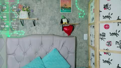 Snapshot of sophia_xoxo1 chatting on March 20, 11:48 am Sophie online show from March 20, 11:48 am