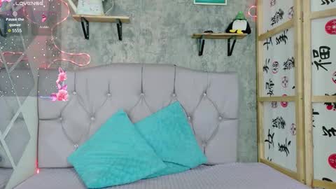 Snapshot of sophia_xoxo1 chatting on March 26, 12:22 pm Sophie online show from March 26, 12:22 pm