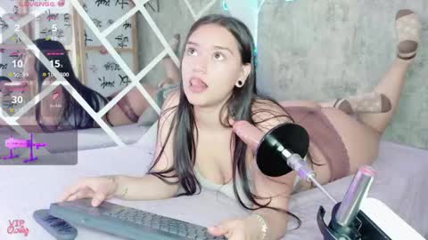 Snapshot of sophia_xoxo1 chatting on May 7, 2:22 pm Sophie online show from May 7, 2:22 pm