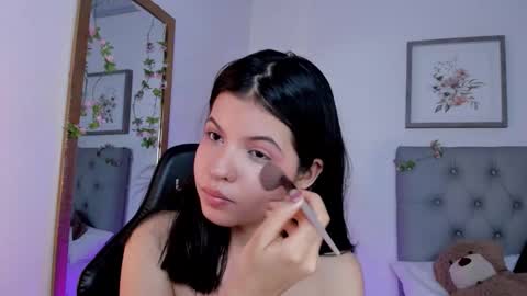 Sophia Howland online show from March 8, 2:04 am