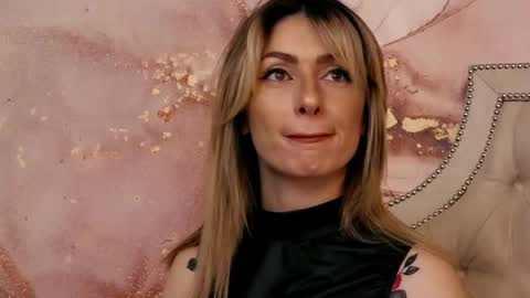 Sophia Lace online show from May 3, 3:01 am