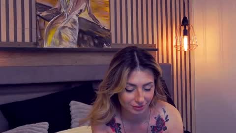 Sophia Lace online show from May 8, 3:23 am