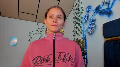 sophiamiller6 online show from March 6, 2:13 pm