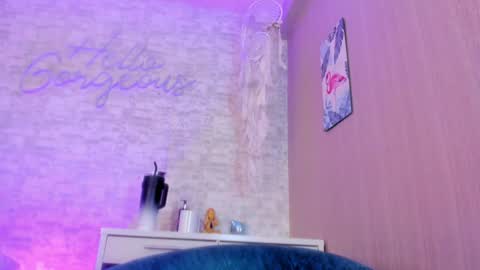 Snapshot of sophiarossee chatting on January 15, 7:34 pm Sofi online show from January 15, 7:34 pm