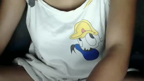 Snapshot of sophie_193 chatting on March 12, 6:33 pm sophie_193 online show from March 12, 6:33 pm