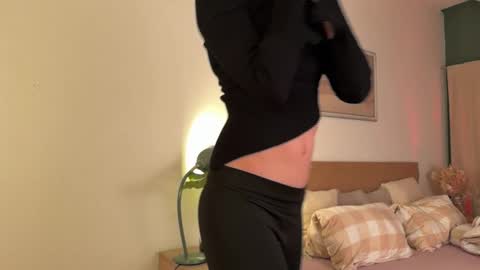 sophie_amalia online show from February 5, 11:09 pm