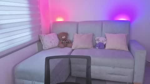 Sophie  online show from May 15, 2:35 pm