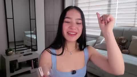 Sophie  online show from July 8, 3:05 pm