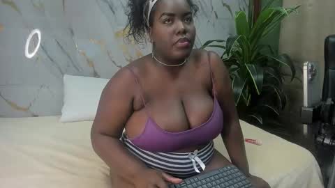 sophie_blake1 online show from March 1, 3:19 am