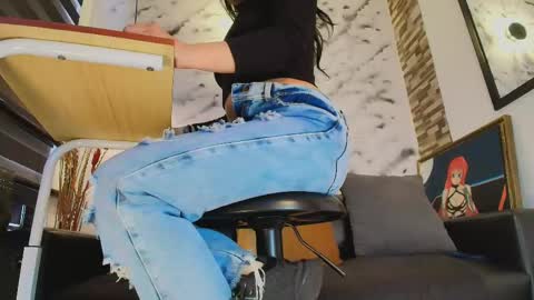 Sophie online show from April 17, 1:36 pm