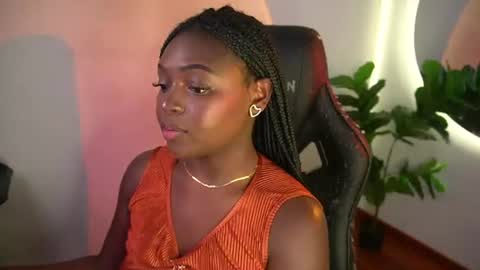 Snapshot of sophie_luvs chatting on July 4, 8:48 pm Sophie online show from July 4, 8:48 pm