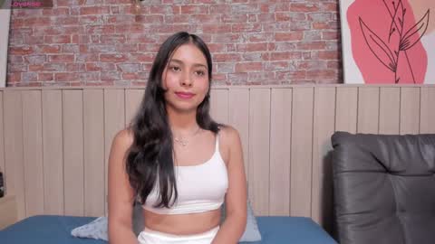 Sophie online show from February 6, 6:24 pm