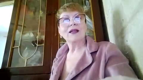 SophieBurnsX online show from May 20, 8:53 am