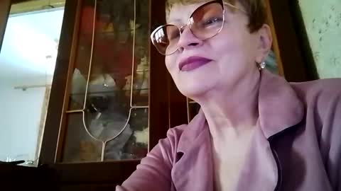 SophieBurnsX online show from May 28, 9:06 am